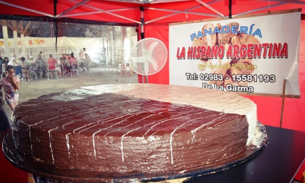 Un pueblo bonaerense prepara un alfajor de 600 kilos como atractivo turístico