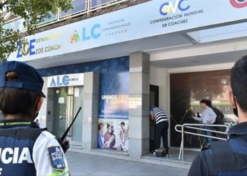 Tres policías de Córdoba denunciaron que Generación Zoe exigía una inversión de US$ 100 como mínimo