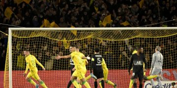 PSG, con Messi de titular, sufrió un duro golpe en su visita a Nantes