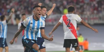 River no lo pudo aguantar y Racing se llevó un empate del Monumental