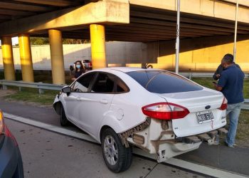 Un auto, un camión y dos motos, protagonistas de un choque múltiple en Circunvalación