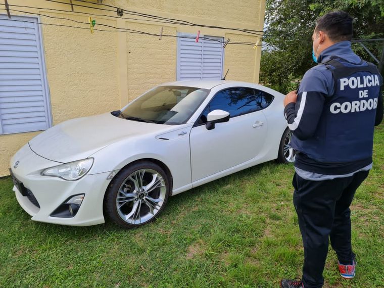 Descubrieron una cocina de cocaína y recuperaron una camioneta robada en San Roque