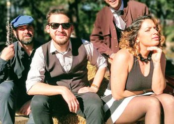 Las calles cordobesas se tiñen de carnaval