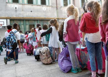 Con presencialidad plena, comenzó el ciclo lectivo en la ciudad de Buenos Aires y Mendoza
