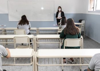 Se lanza la vacunación en escuelas para iniciar o completar esquemas de Covid-19