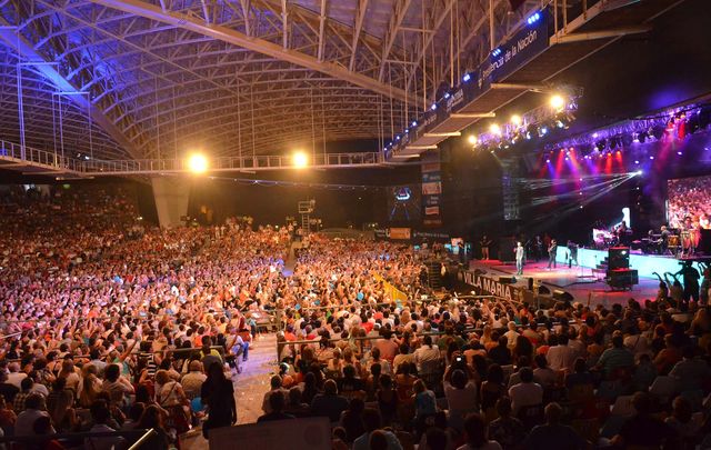 Llegó el día: hoy comienza el Festival de Peñas
