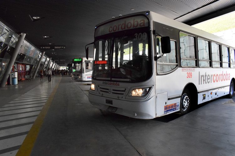 Transporte retoma servicios desde la ciudad de Córdoba hasta la cárcel de Bouwer