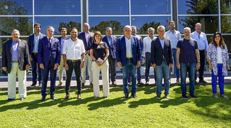 Encuentro de Juntos por el cambio en Olivos, el jueves 11 de febrero de 2022.