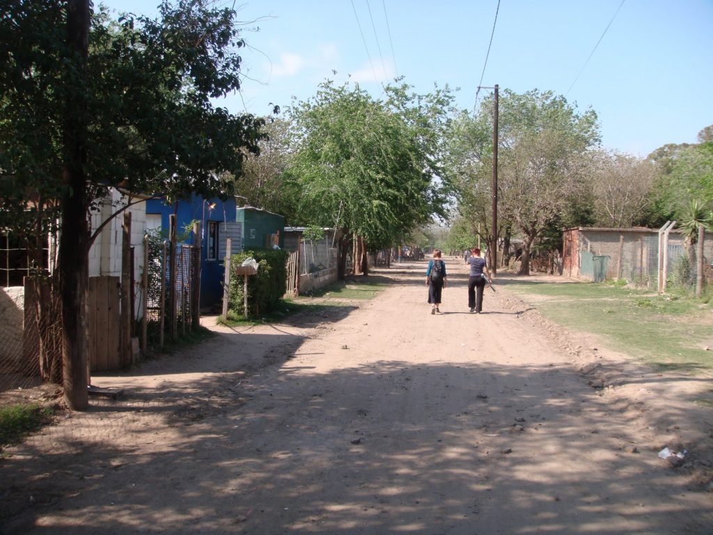 La Legislatura aprobó la expropiación de tierras en Villa La Tela La Legislatura aprobó la expropiación de tierras en Villa La Tela