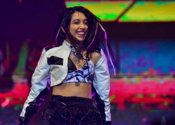 El Festival de Villa María se encendió con una desbordante energía juvenil