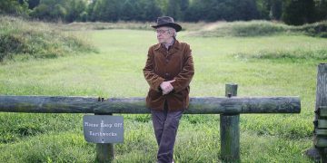 Estrella distante del bolsonarismo: quién fue Olavo de Carvalho