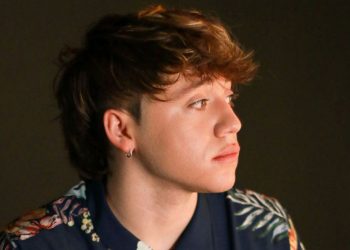 Paulo Londra fue demandado por su ex, a días de dar a luz