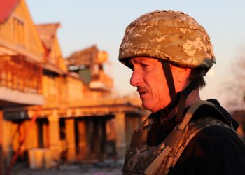 Sean Penn viajó a Ucrania en medio de la guerra para filmar un documental