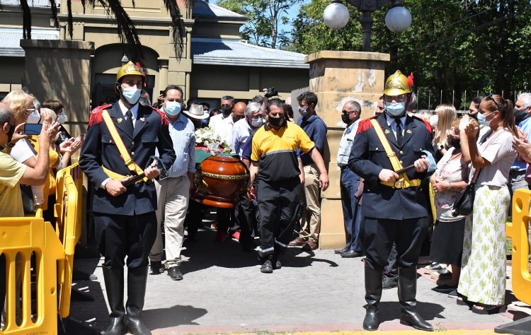 Los restos del “Gato” Romero fueron despedidos en la Casa de la Cultura de Villa Allende