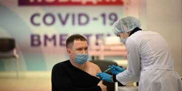 Más de 120 países no lograrán la meta de vacunación anticovid planteada por la OMS