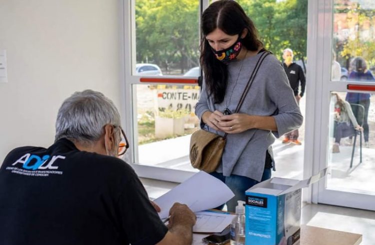 Adiuc elegirá al nuevo secretario general en abril