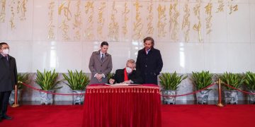 Argentina se incorpora a la Ruta de la Seda y obtiene financiamiento millonario