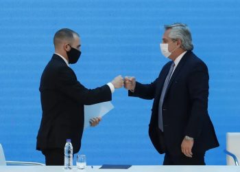 Guzmán avanza en el pacto con el FMI confiado en su sanción