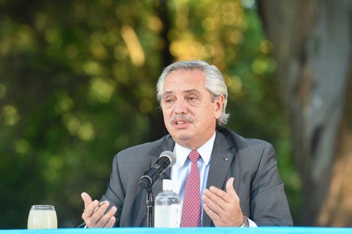 Alberto Fernández anunció un aumento del 12,28% para jubilaciones, pensiones y asignaciones