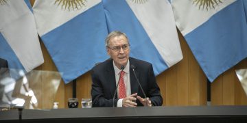 ¿Dardo o boomerang?