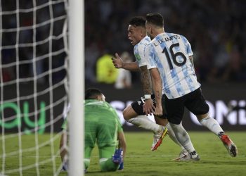 La Selección argentina derrotó a Colombia y sigue de racha