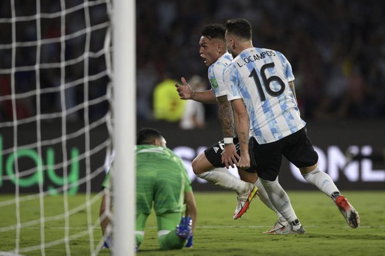 La Selección argentina derrotó a Colombia y sigue de racha