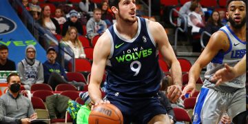 Bolmaro volvió a la filial de Minnesota en la G League