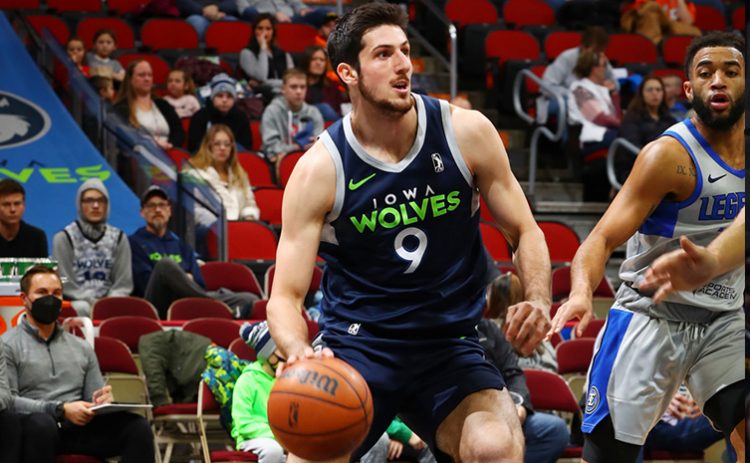 Bolmaro volvió a la filial de Minnesota en la G League