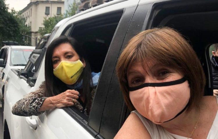 Bullrich también buscará la foto con “La Mona” Jiménez