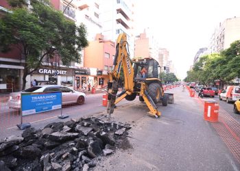 Empezaron las obras del cantero central en el sector de Chacabuco y Maipú
