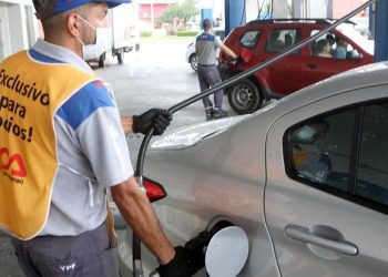La suba de los combustibles, muy por debajo de la inflación