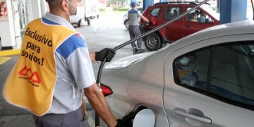 La suba de los combustibles, muy por debajo de la inflación