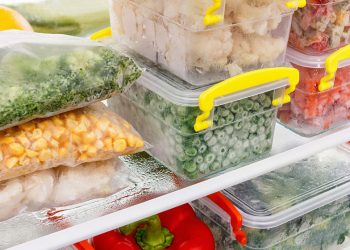 Estos son los 10 errores más comunes al congelar y descongelar alimentos