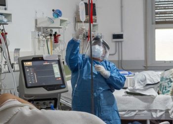 Reportaron 284 fallecidos y 32.790 nuevos contagios de coronavirus