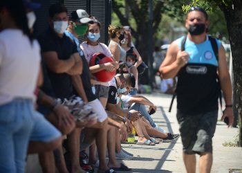 Reportaron 284 fallecidos y 32.790 nuevos contagios de coronavirus