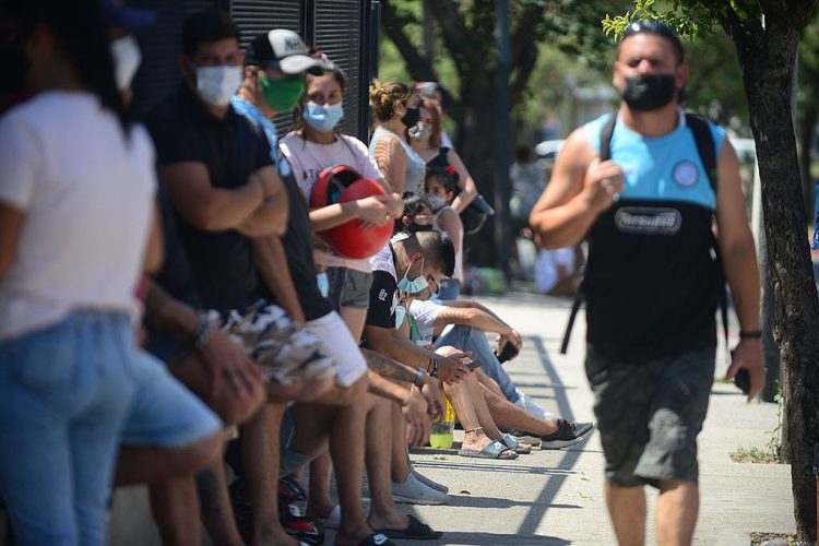 Confirmaron 942 nuevos casos y ninguna muerte