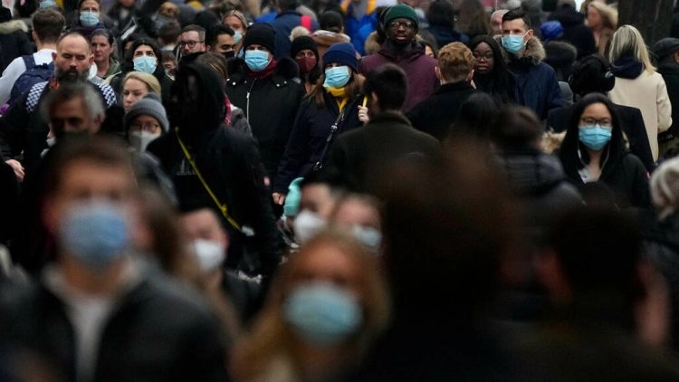 Eliminan el aislamiento de casos positivos