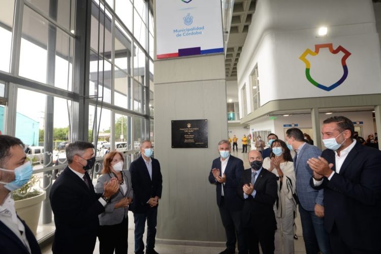 Schiaretti y Llaryora inauguraron el CPC de Barrio Jardín