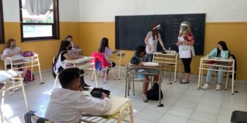 Las matrículas de colegios privados subirán desde 30%