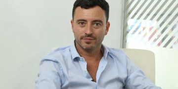 De Loredo impulsa la reunificación de la UCR en Diputados