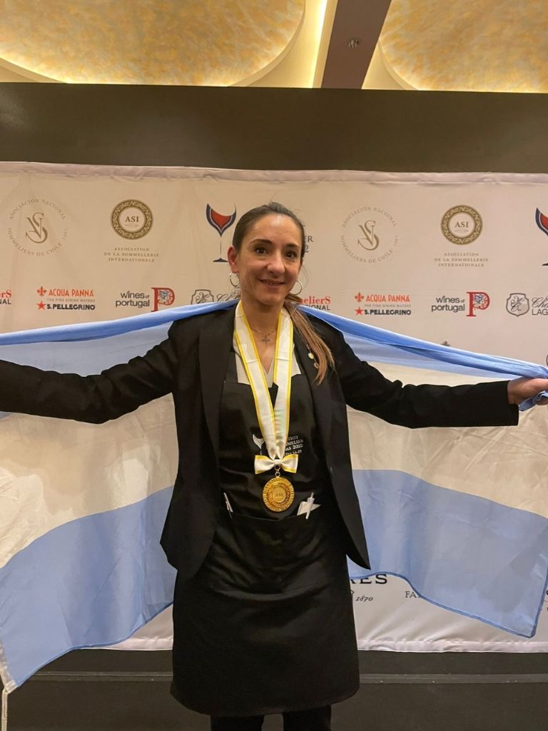Una argentina experta en vinos se consagró como la nueva mejor sommelier de América Una argentina experta en vinos se consagró como la nueva mejor sommelier de América