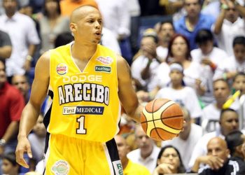 Atenas sigue con los cambios: llegó el puertorriqueño Guillermo Díaz