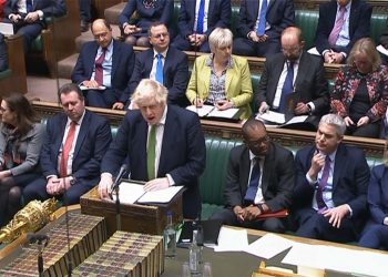 Reino Unido decidió sancionar a bancos y empresarios rusos por la crisis en torno a Ucrania