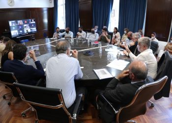 Con los propietarios y los inquilinos, se formó la mesa de trabajo para mejorar los alquileres