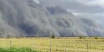 Una apocalíptica nube de cenizas cubrió a Corrientes luego de los incendios