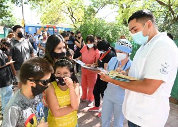 Operativo sanitario en las escuelas municipales