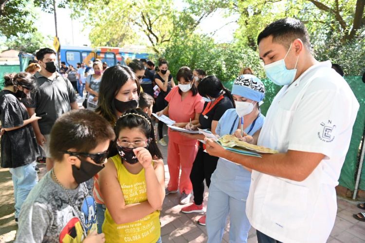 Operativo sanitario en las escuelas municipales