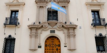 Condenan a un psicopedagogo que abusaba de niñas que preparaba para ingresar al Monserrat