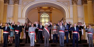 Castillo pierde apoyo y la crisis política se profundiza en Perú