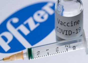 Dos tercios de los vacunados con refuerzo de Pfizer presentan efectos secundarios